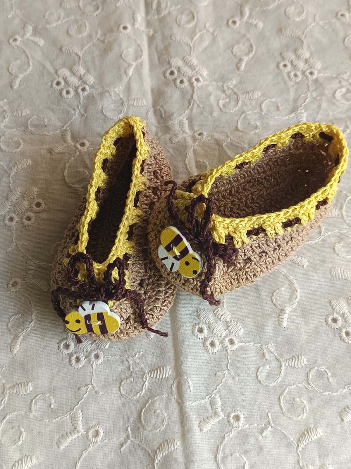 Light Brown with yellow booties