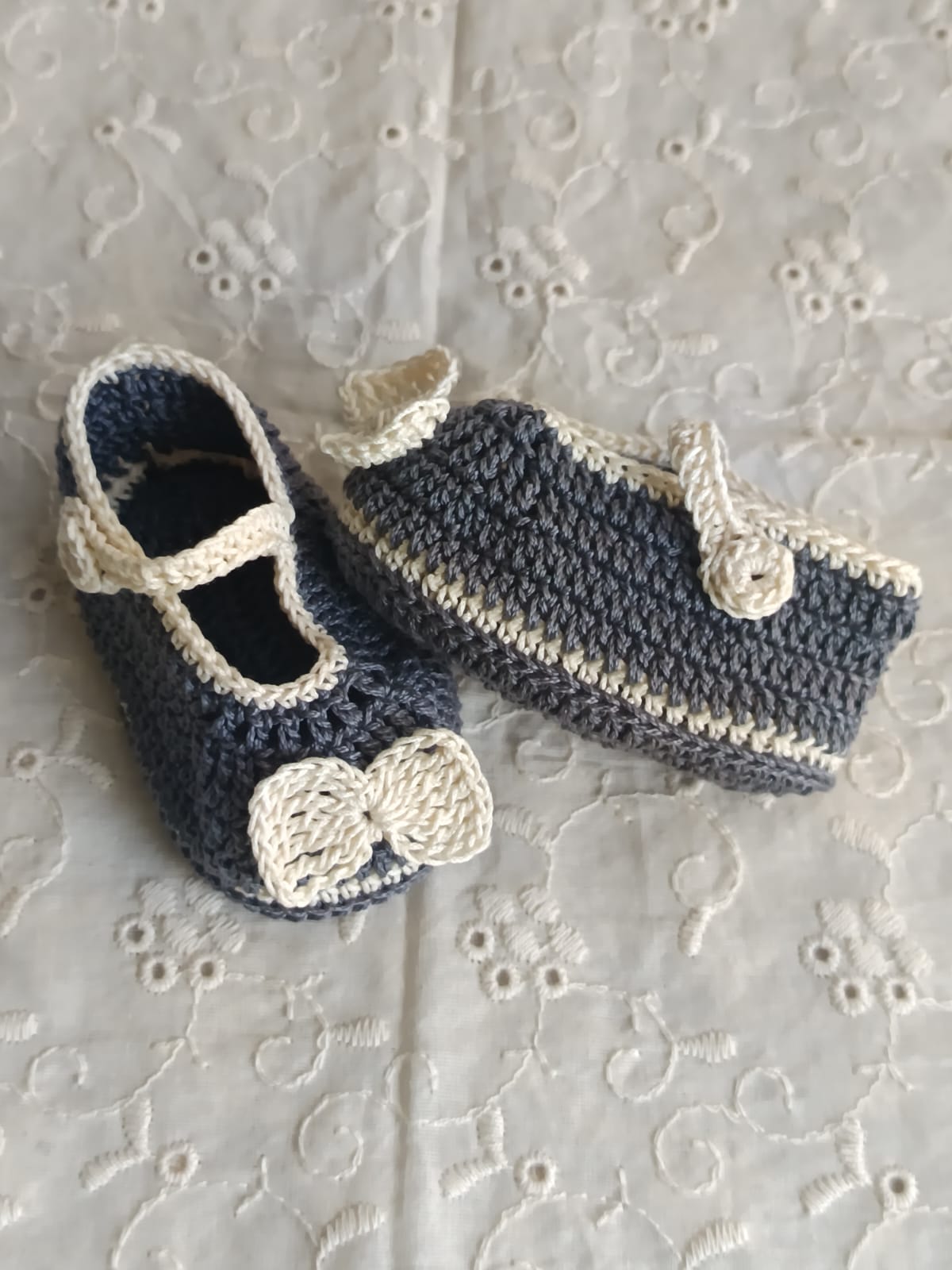 Blue Grey crochet booties(3-10months)