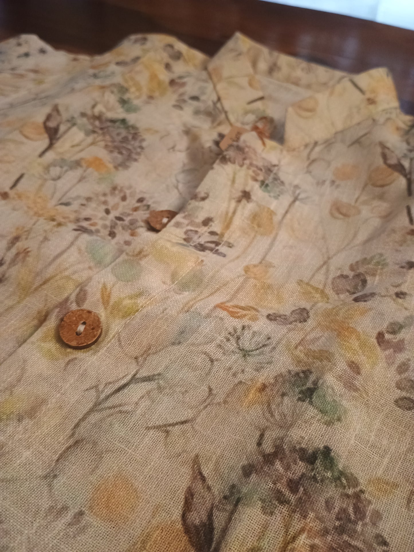 Short sleeved shirt in printed linen blend