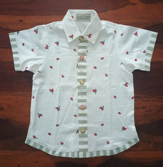 White short sleeve shirt with strawberry print